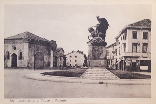 Cartolina - Asti - Monumento ai Caduti e Sacrario - …
