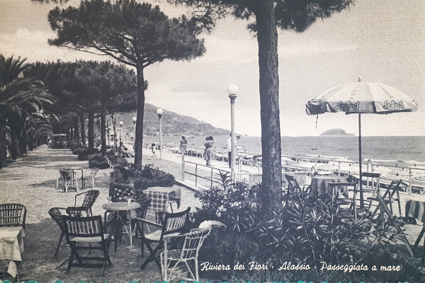 Cartolina - Riviera dei Fiori - Alassio - Passeggiata a …