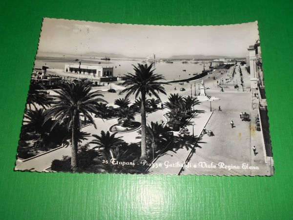 Cartolina Trapani - Piazza Garibaldi e Viale Regina Elena 1955.