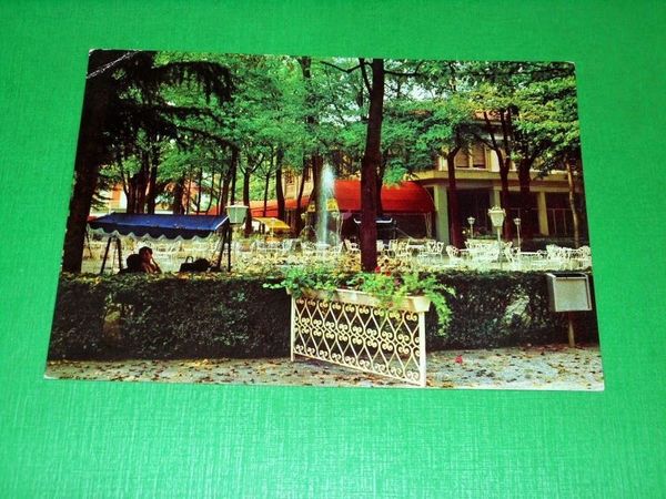 Cartolina Salice Terme - Le terme e giardino 1970.
