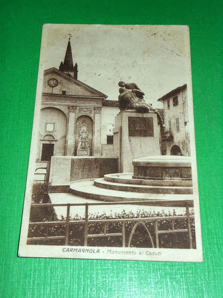 Cartolina Carmagnola - Monumento ai Caduti 1929.
