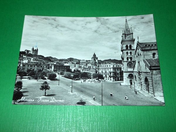 Cartolina Messina - Piazza Duomo 1957.