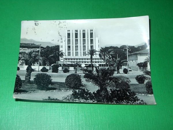 Cartolina Marina di Massa - Grand Hotel Excelsior 1959.