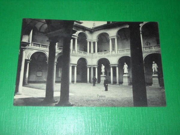 Cartolina Pavia - Università e Cortile 1910 .