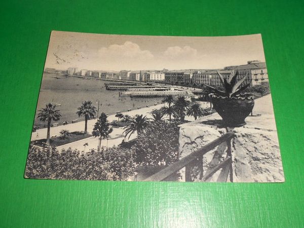 Cartolina Castellammare di Stabia - La Villa vista dall' Osservatorio …