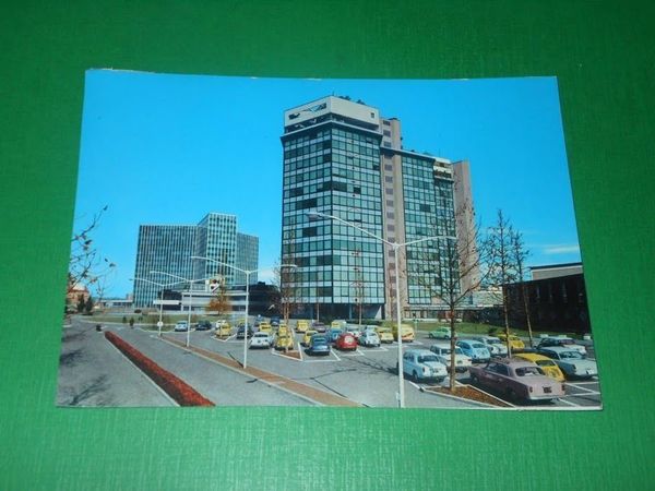 Cartolina Milano - Metanopoli - Centro Direzionale Soc. ENI 1960 …