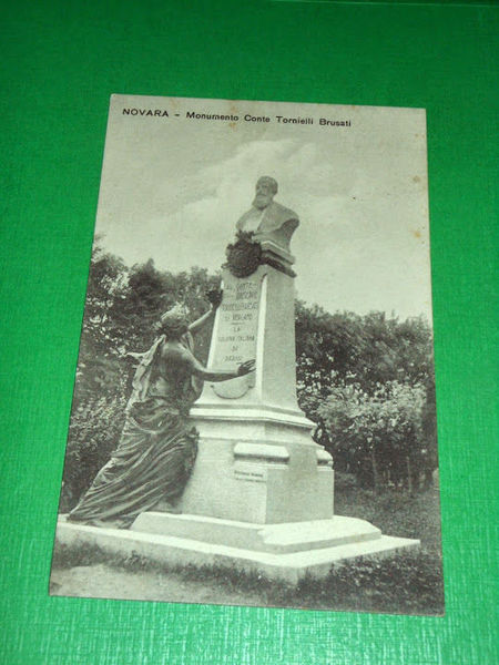 Cartolina Novara - Monumento Conte Tornielli Brusati 1915 ca.