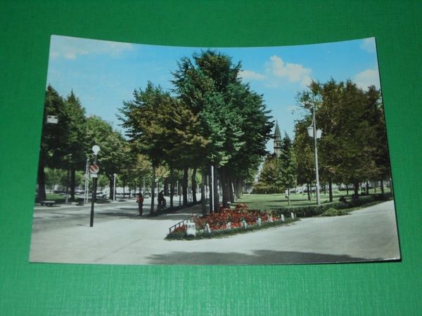 Cartolina Mestre - Viale Garibaldi 1965.