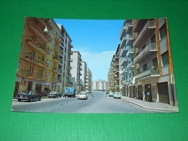 Cartolina Crotone - Via XXV Aprile 1969