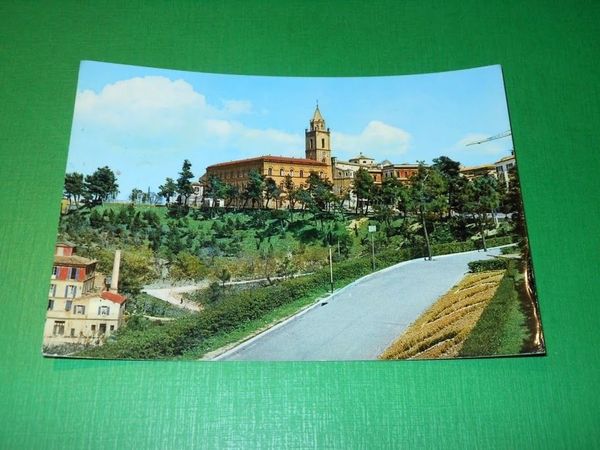 Cartolina Chieti - Villa Comunale 1964.