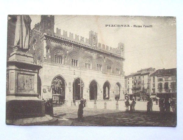 Cartolina Piacenza - Piazza Cavalli 1920 ca.