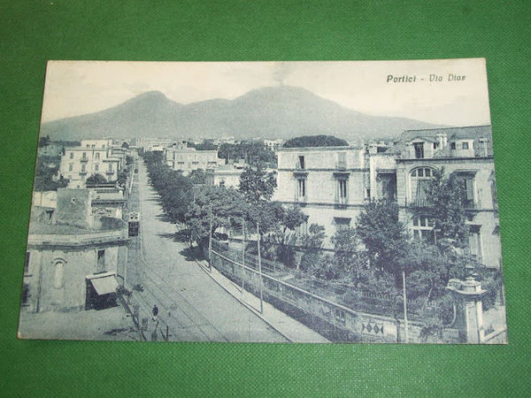 Cartolina Portici - Via Diaz 1934.