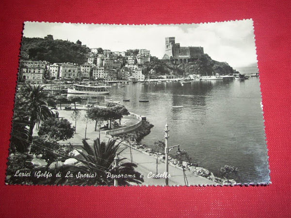 Cartolina Lerici - Panorama e Castello 1956