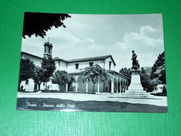 Cartolina Prato - Piazza della Pietà 1961
