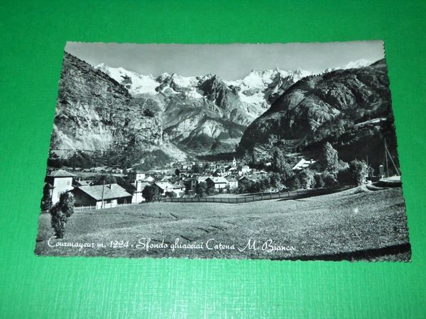 Cartolina Courmayeur - Sfondo ghiacciai Catena M. Bianco 1956