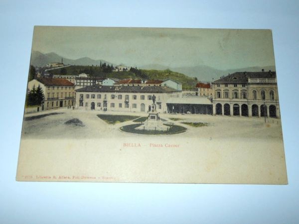 Cartolina Biella - Piazza Cavour 1900 ca