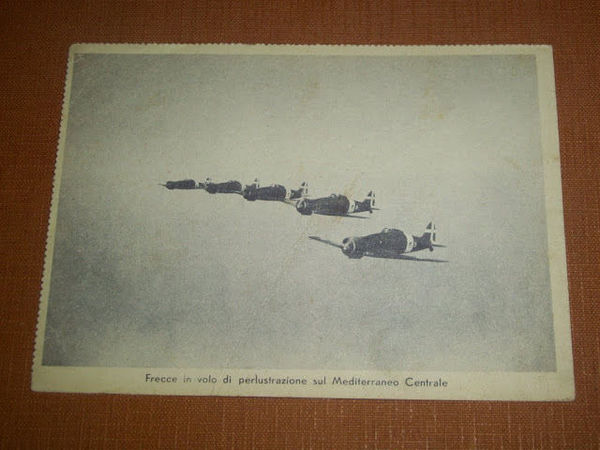 Cartolina Aeronautica P.N.F. - Frecce in volo di perlustrazione sul …