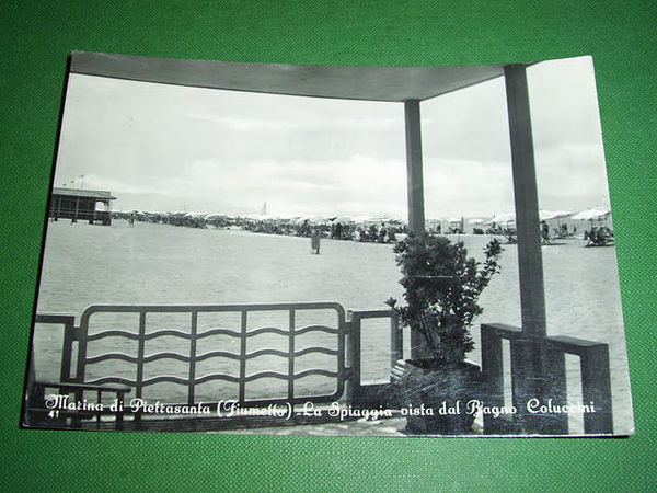 Cartolina Marina di Pietrasanta (Fiumetto) - Spiaggia vista dal Bagno …