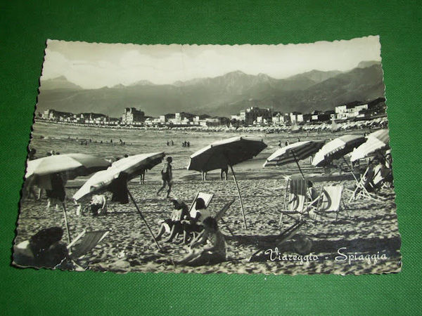 Cartolina Viareggio -- Spiaggia -- 1950 ca