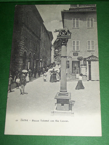Cartolina Siena - Piazza Tolomei con Via Cavour 1910 ca.