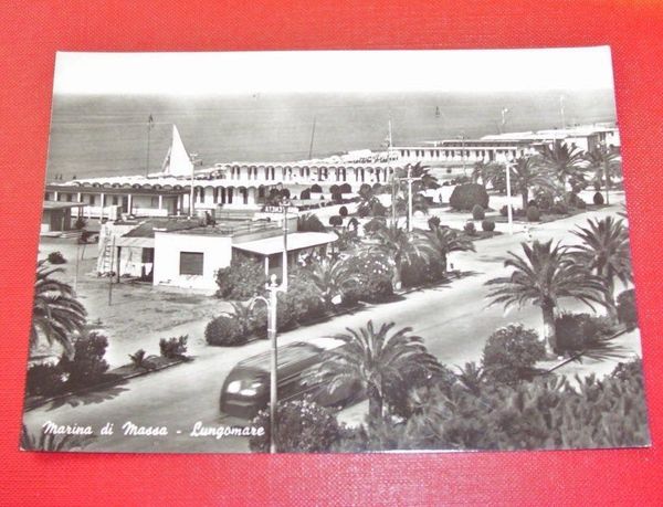 Cartolina Marina di Massa -- Lungomare -- 1955 ca.