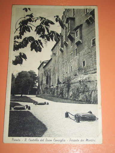 Cartolina Trento - R. Castello del Buon Consiglio 1940