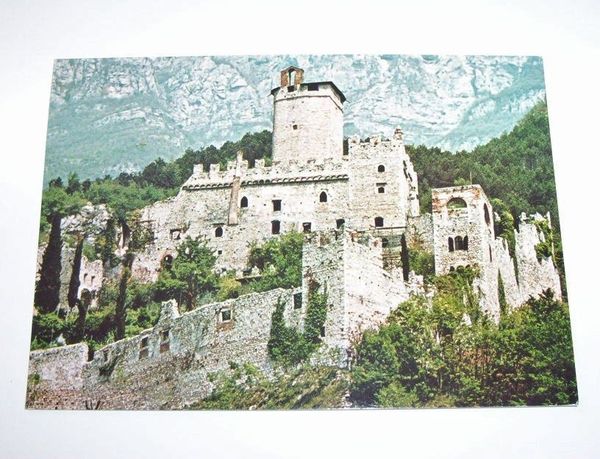 Cartolina Castello di Avio - Veduta del complesso 1995