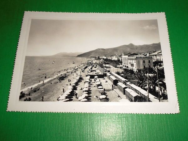 Cartolina Loano - La spiaggia 1950 ca