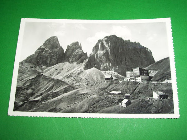 Cartolina Passo Sella - Veduta col Gruppo del Sassolungo e …