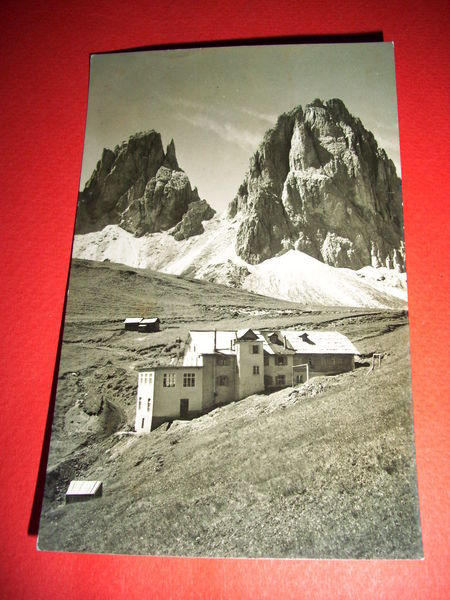 Cartolina Passo Sella - Rifugio Valentini 1953