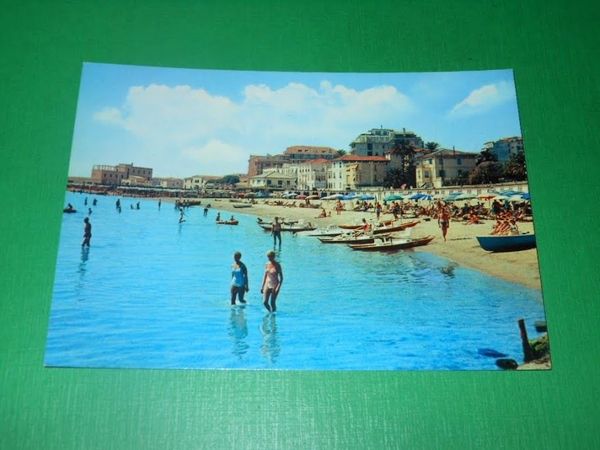 Cartolina Sanremo - Riviera dei Fiori - La spiaggia 1965 …