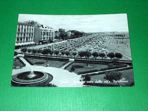 Cartolina Grado - Spiaggia vista dalla villa Marchesini 1962