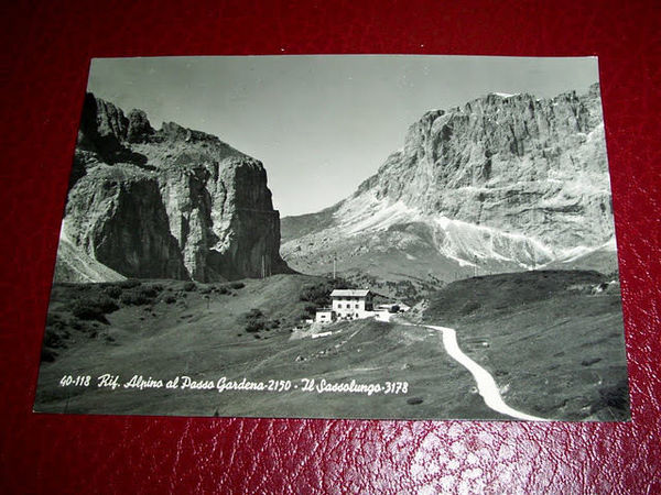 Cartolina Rifugio Alpino al Passo Gardena 1956