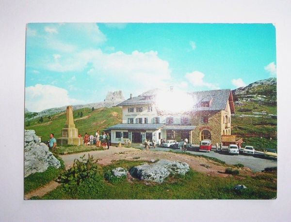 Cartolina Albergo Passo Falzarego col Nuvolau 1977