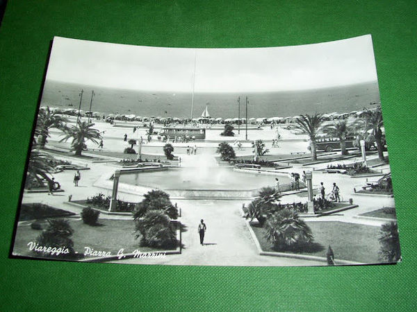 Cartolina Viareggio - Piazza G. Mazzini 1959
