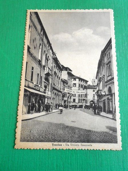Cartolina Treviso - Via Vittorio Emanuele 1942