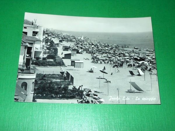 Cartolina Jesolo Lido - La spiaggia 1959