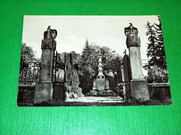 Cartolina Vivaro - Monumento ai Caduti 1958