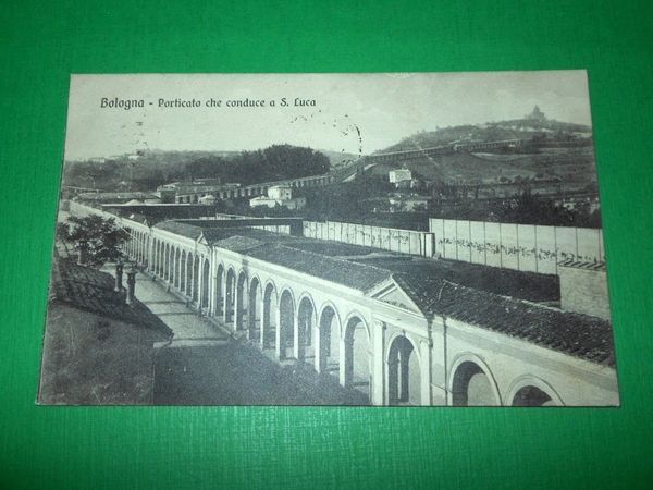 Cartolina Bologna - Porticato che conduce a S. Luca 1918