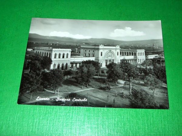 Cartolina Livorno - Stazione Centrale - 1956