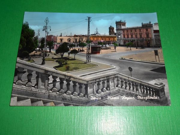 Cartolina Ispica - Piazza Regina Margherita 1967