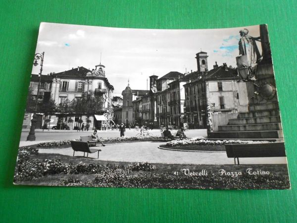 Cartolina Vercelli - Piazza Torino 1952