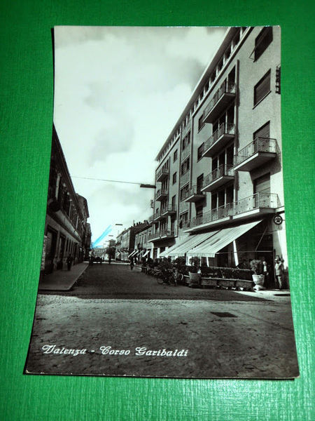 Cartolina Valenza - Corso Garibaldi 1960