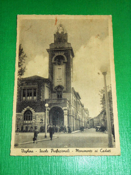 Cartolina Voghera - Scuole Professionali - Monumento ai Caduti 1955 …