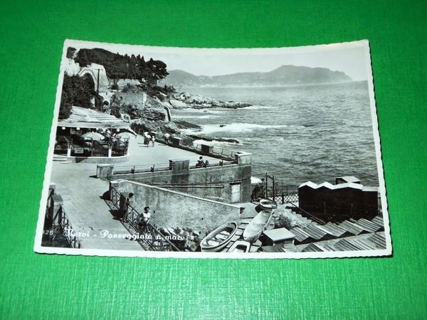 Cartolina Nervi - Passeggiata a mare 1956