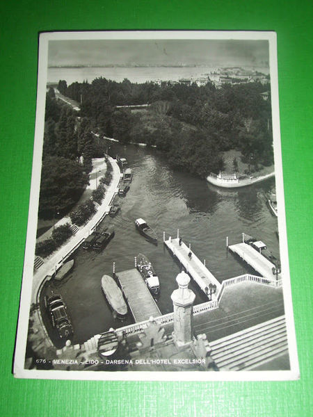 Cartolina Venezia - Darsena dell' Hotel Excelsior 1939