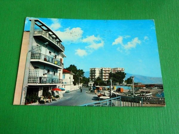 Cartolina Albenga - Scorcio di spiaggia 1969