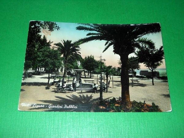 Cartolina Vado Ligure - Giardini Pubblici 1955