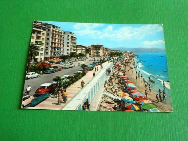 Cartolina Loano - Lungomare e spiaggia 1962