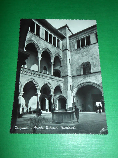 Cartolina Tarquinia - Cortile Palazzo Vitelleschi 1950 ca.